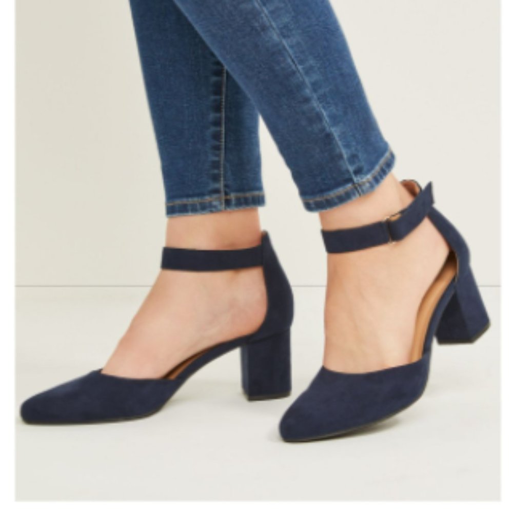 Navy blue strappy block heel